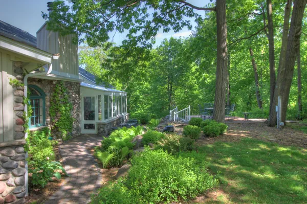 $1,550,000 | 28589 Lake Street, Frontenac, MN 55026