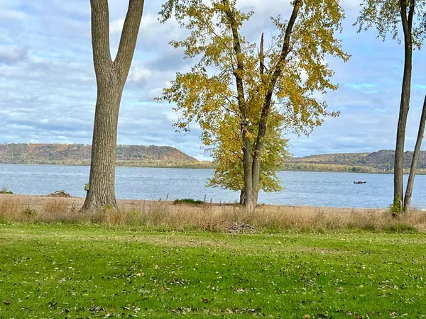 $1,550,000 | 28589 Lake Street, Frontenac, MN 55026