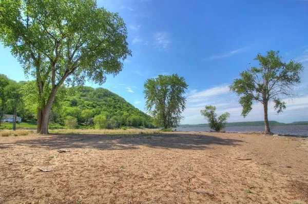 $1,550,000 | 28589 Lake Street, Frontenac, MN 55026