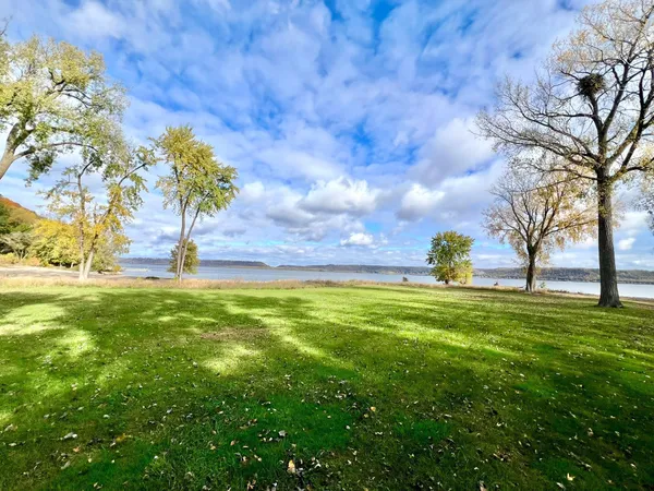 $1,550,000 | 28589 Lake Street, Frontenac, MN 55026