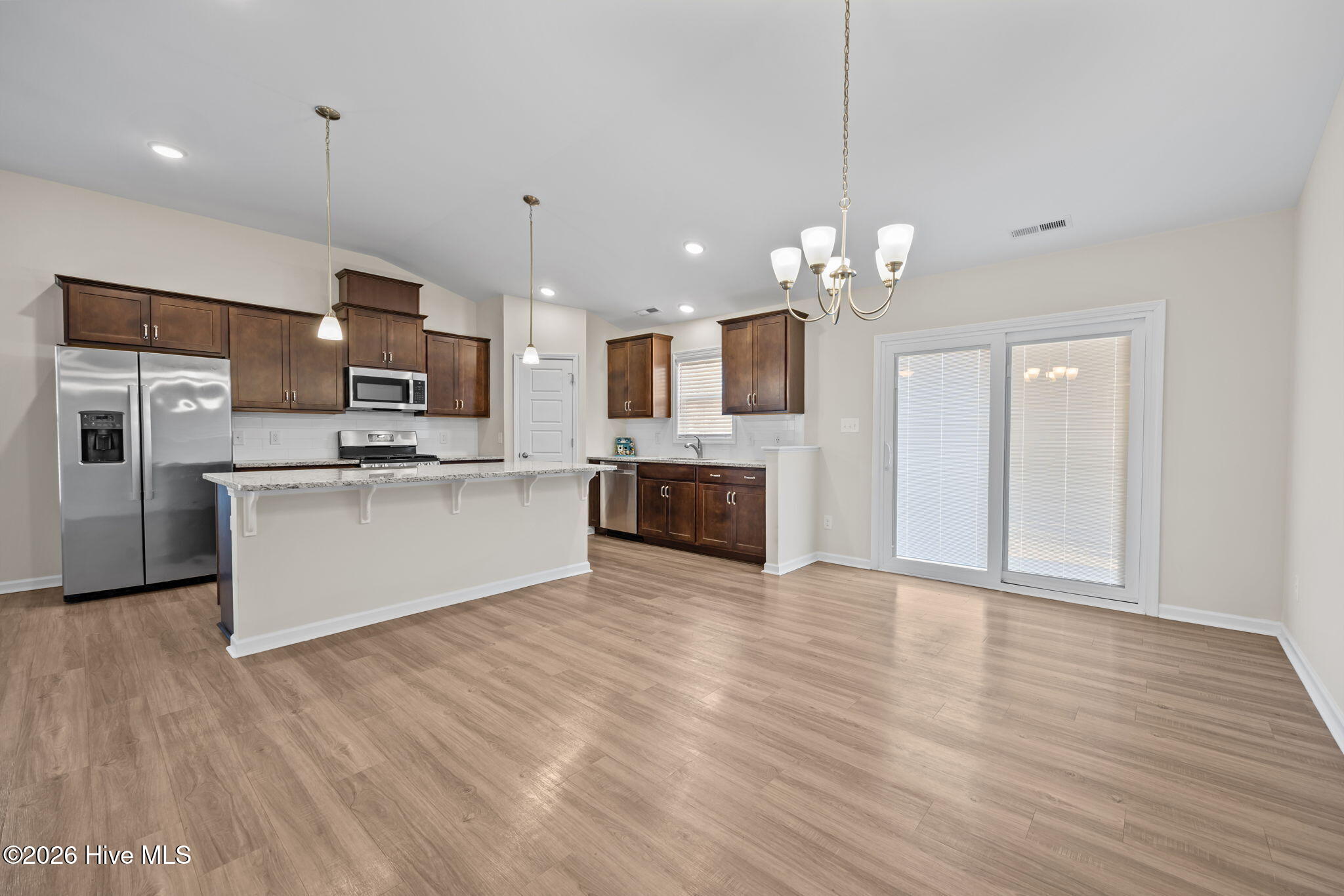 621 West Beaufort Road Beaufort, NC 28516 - Photo 11 of 38 Kitchen/Dining Combo