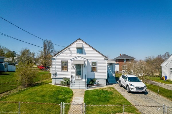 231 Foote Street Fall River, MA 02724 - Photo 1 of 36 Gallery Image 1