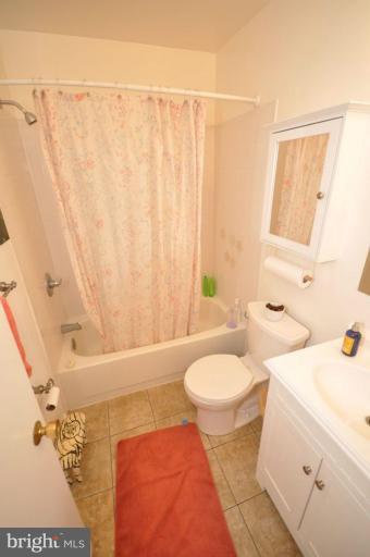 1509 Coat Ridge Road Herndon, VA 20170 - Photo 29 of 30 Bath