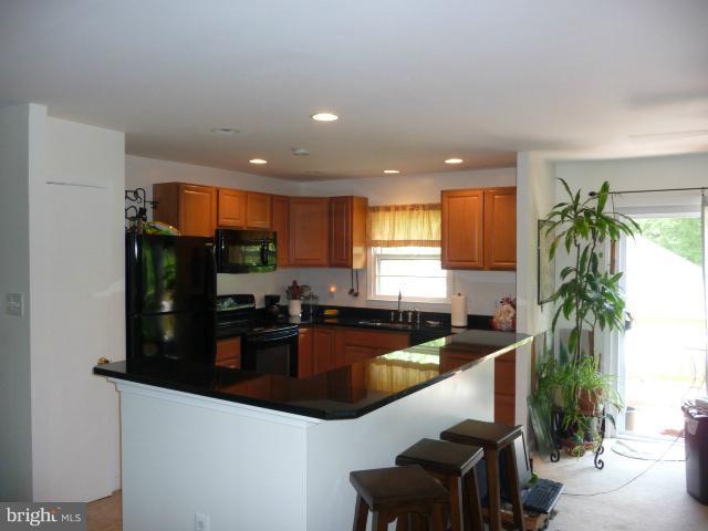 1509 Coat Ridge Road Herndon, VA 20170 - Photo 8 of 30 Kitchen