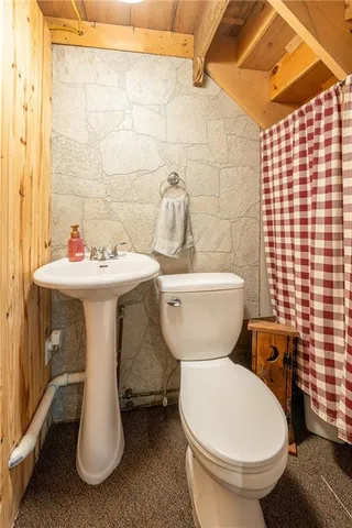 $330,000 | 116 Dixon Drive, Derry, PA 15627