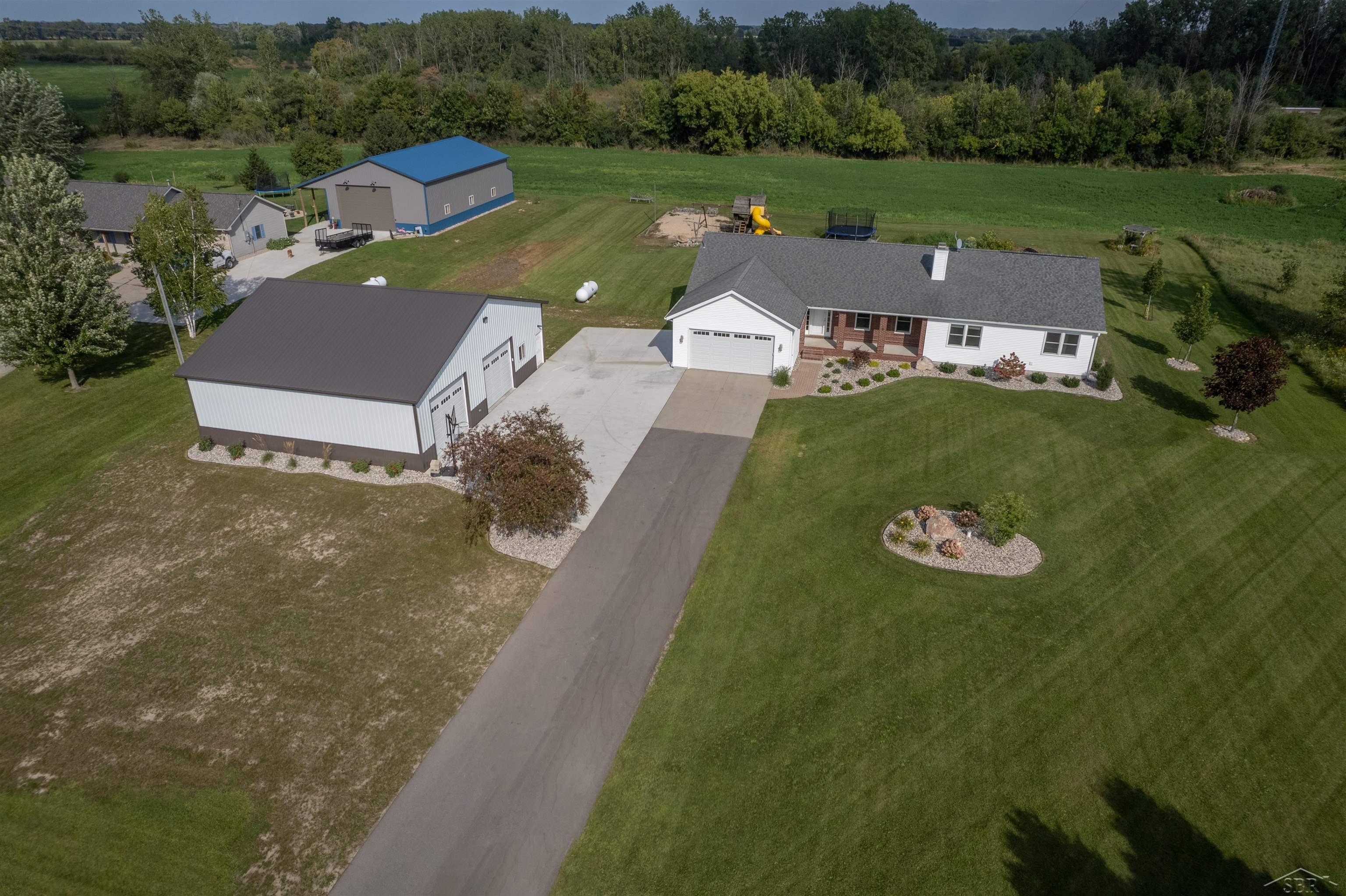 1955 Flajole Road Midland, MI 48642 - Photo 31 of 33 50121497-30.JPG