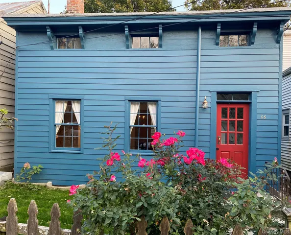 $2,200 | 66 Dodge Street, Hudson, NY 12534