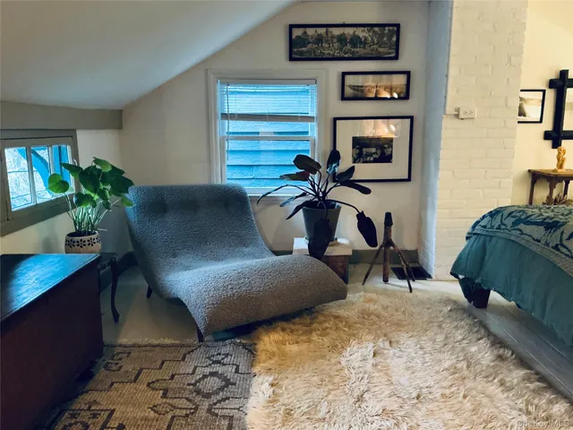 $2,200 | 66 Dodge Street, Hudson, NY 12534