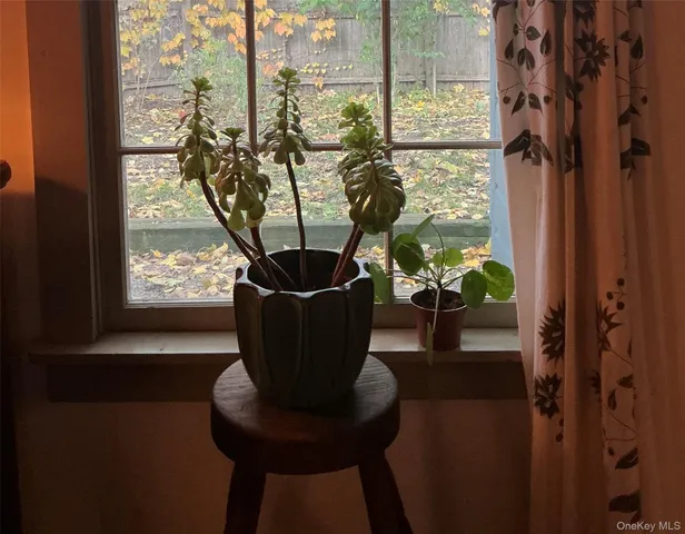 $2,200 | 66 Dodge Street, Hudson, NY 12534