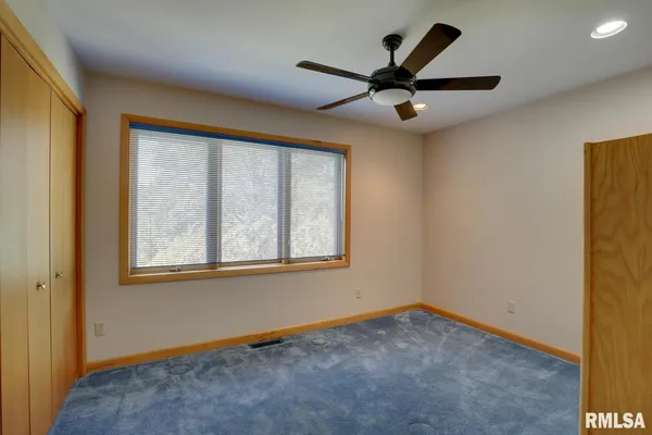 $695,500 | 100 South Quail Walk Road, Macomb, IL 61455