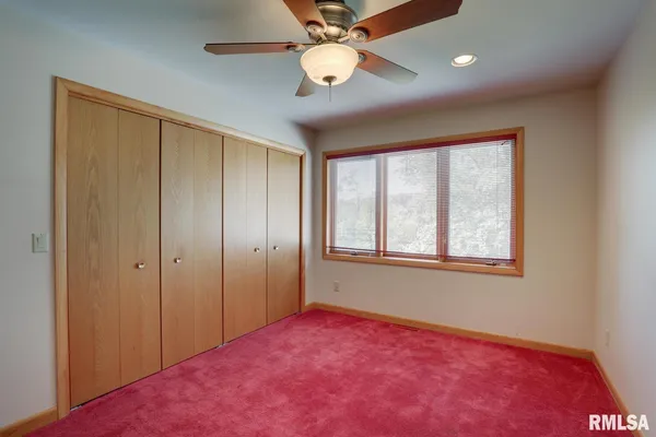 $695,500 | 100 South Quail Walk Road, Macomb, IL 61455