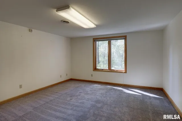 $695,500 | 100 South Quail Walk Road, Macomb, IL 61455