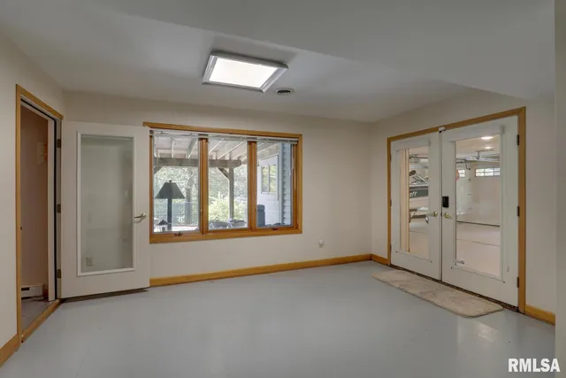 $695,500 | 100 South Quail Walk Road, Macomb, IL 61455