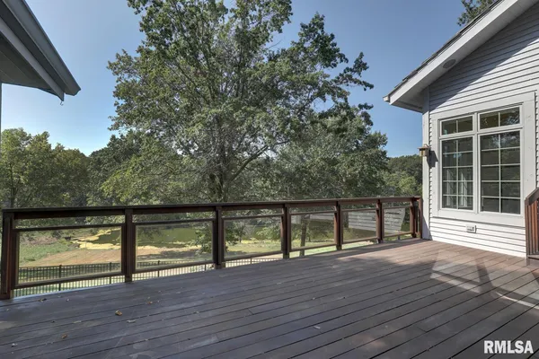 $695,500 | 100 South Quail Walk Road, Macomb, IL 61455