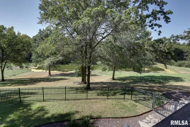 $695,500 | 100 South Quail Walk Road, Macomb, IL 61455