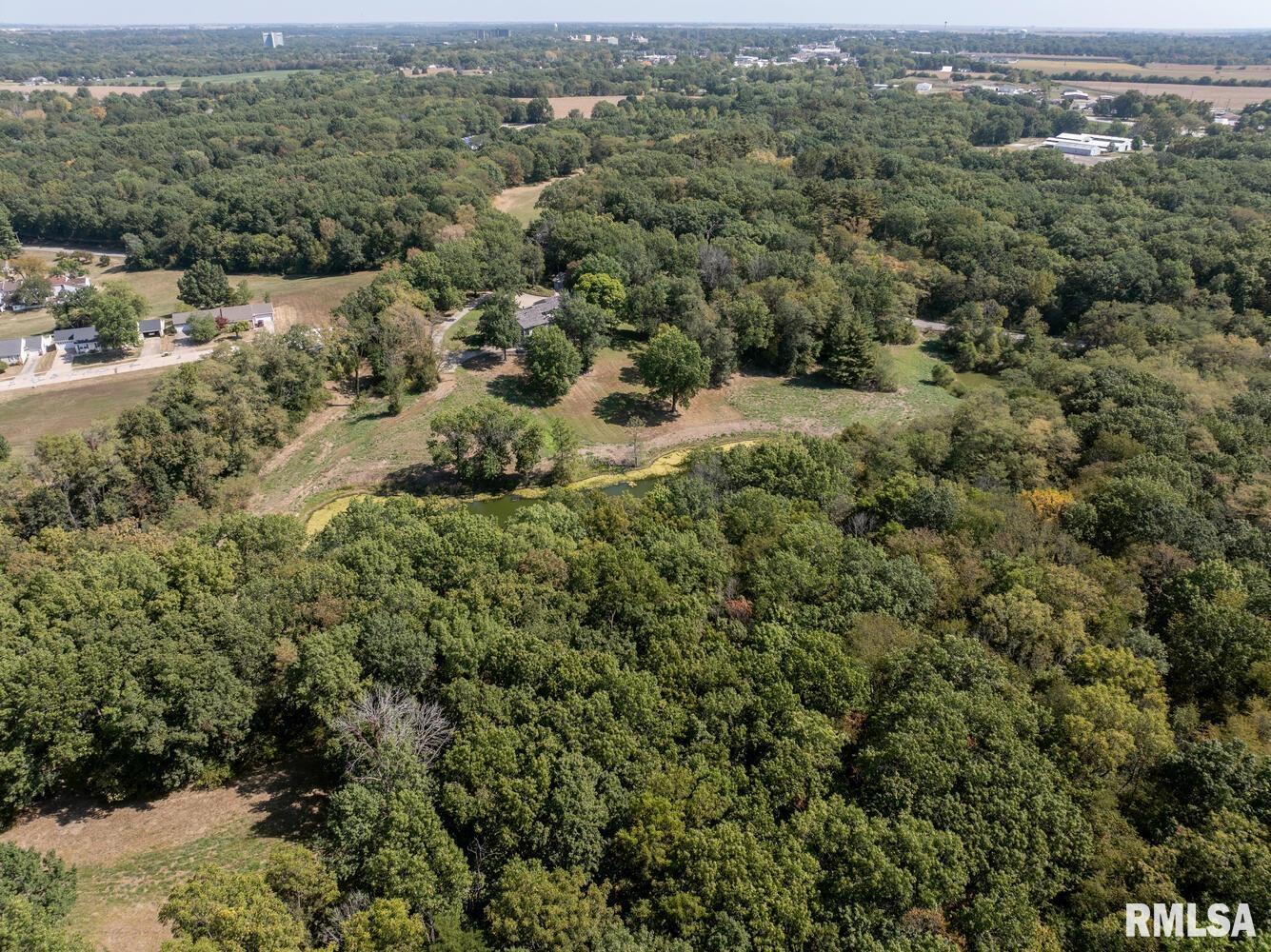 100 South Quail Walk Road Macomb, IL 61455 - Photo 47 of 59