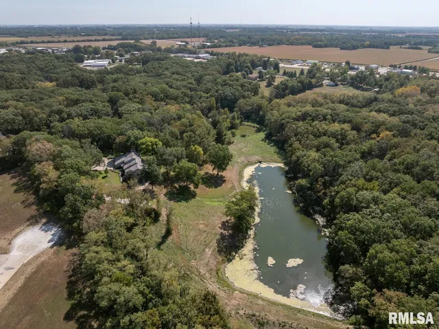 $695,500 | 100 South Quail Walk Road, Macomb, IL 61455