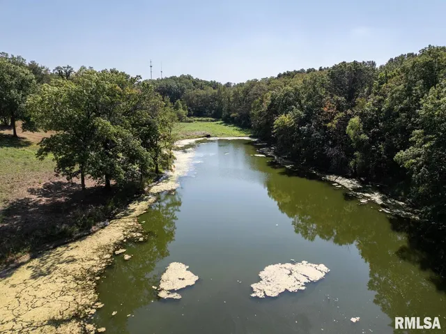 $695,500 | 100 South Quail Walk Road, Macomb, IL 61455