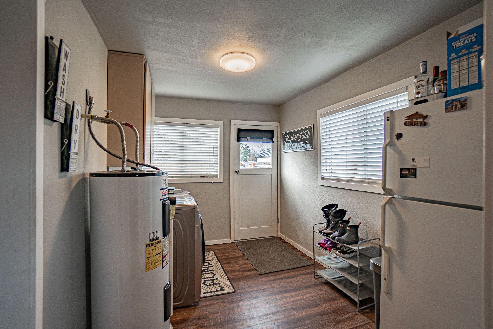 5223 Gebhard Road Central Point, OR 97502 - Photo 12 of 27 Utility room off of the kitchen and laundry room