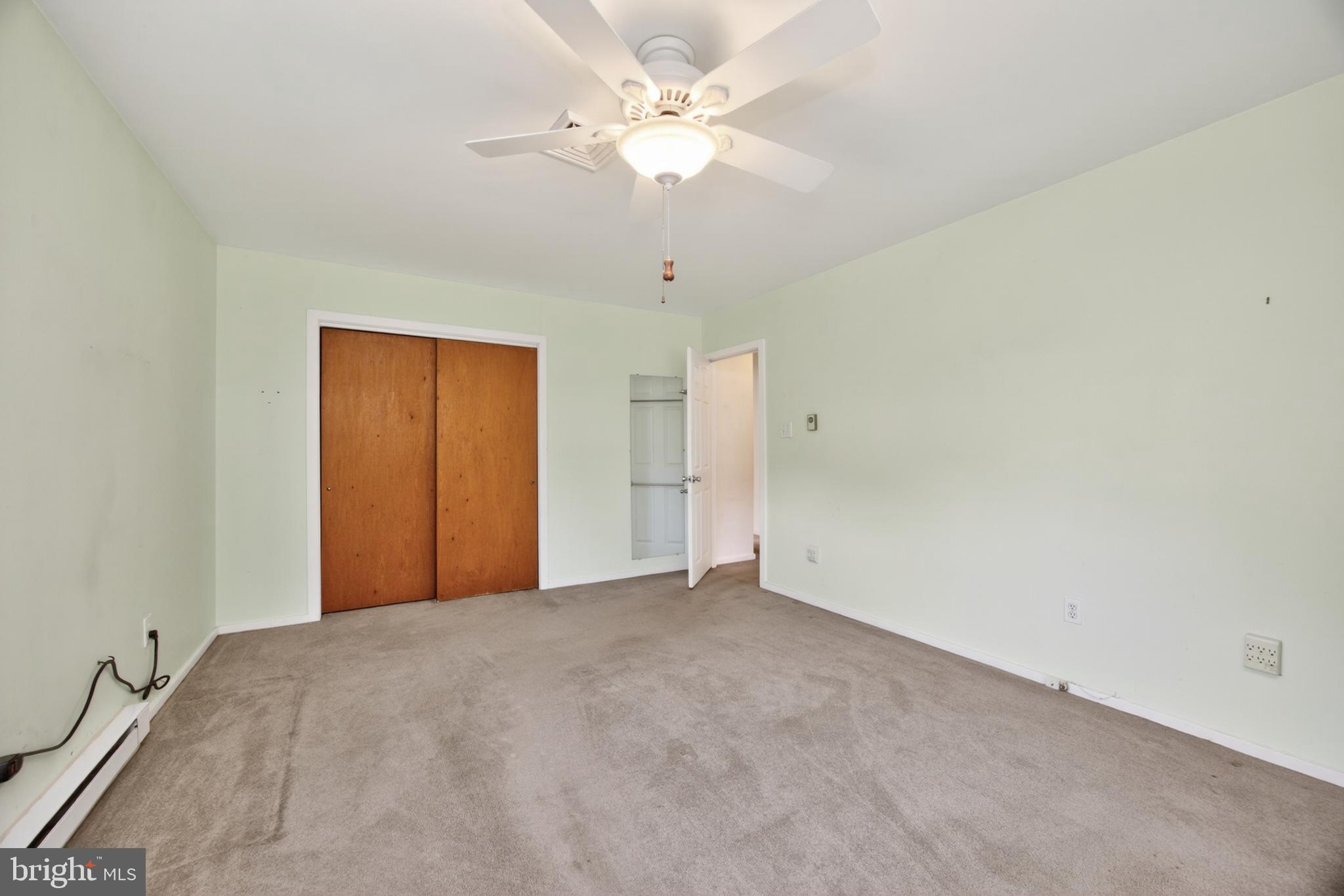 726 Claire Road Warminster, PA 18974 - Photo 17 of 36