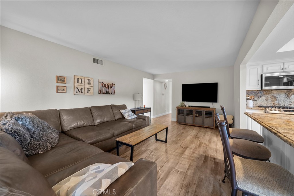 24638 Sagecrest Circle Stevenson Ranch, CA 91381 - Photo 12 of 38