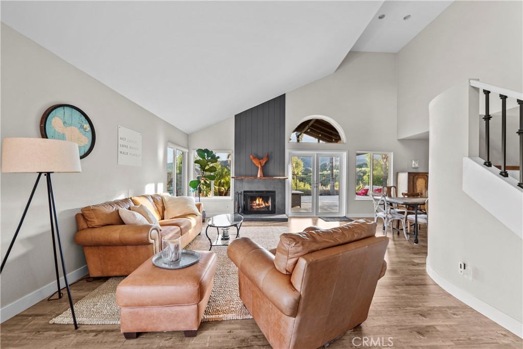 24638 Sagecrest Circle Stevenson Ranch, CA 91381 - Photo 3 of 38