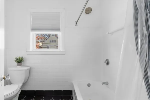 $6,500 | 420 Wayland Avenue, Providence, RI 02906