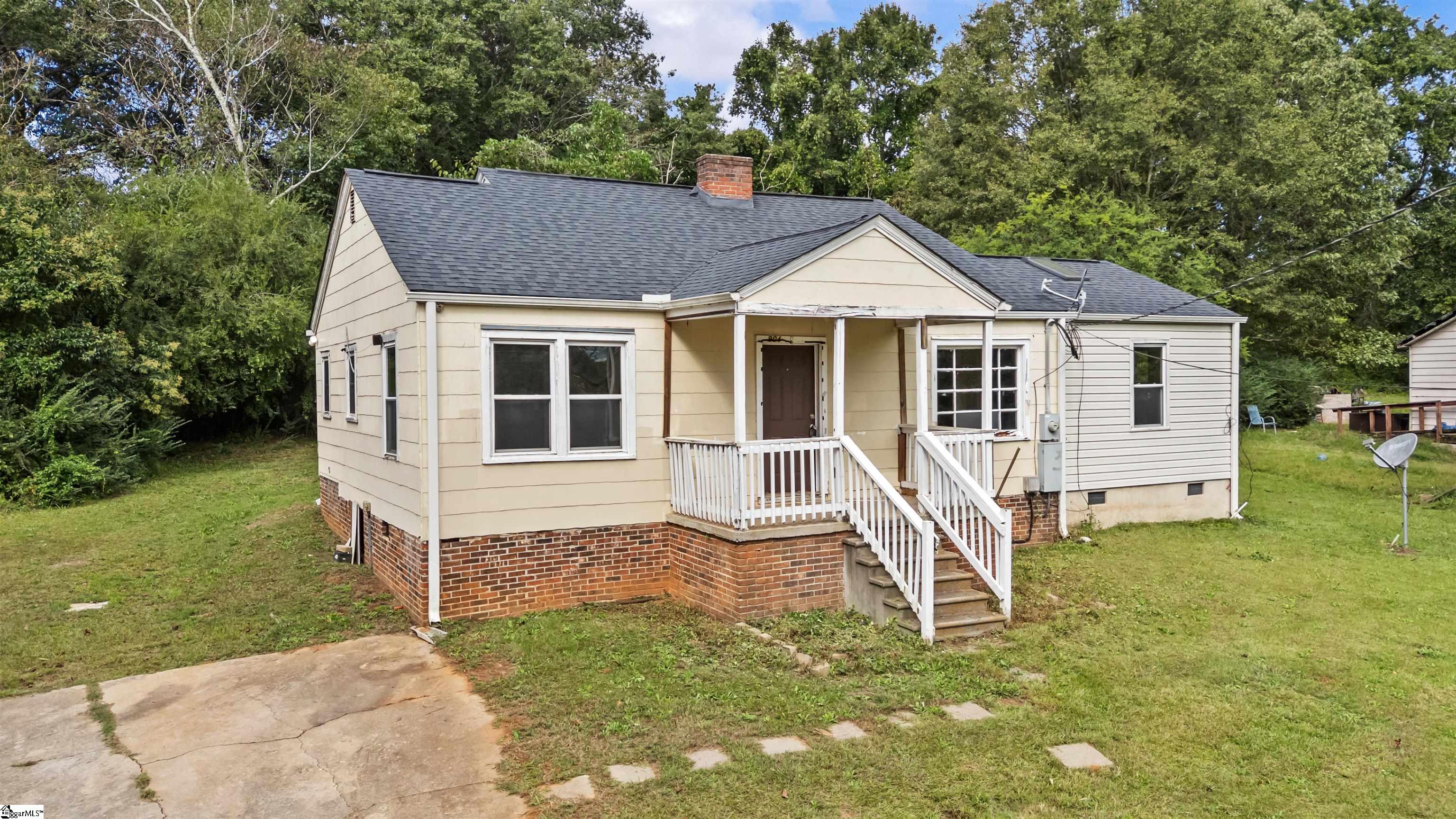 904 Staunton Bridge Road Greenville, SC 29611 - Photo 1 of 25 Gallery Image 1