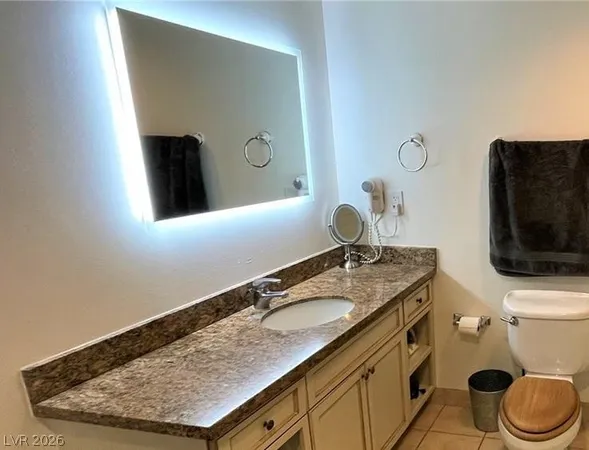 $2,400 | 30 Strada Di Villaggio, Unit 105, Henderson, NV 89011