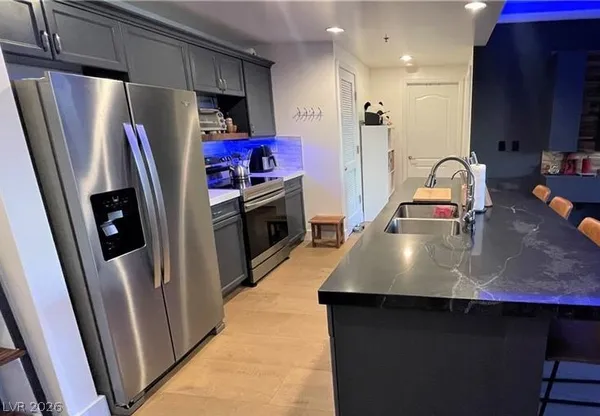 $2,400 | 30 Strada Di Villaggio, Unit 105, Henderson, NV 89011