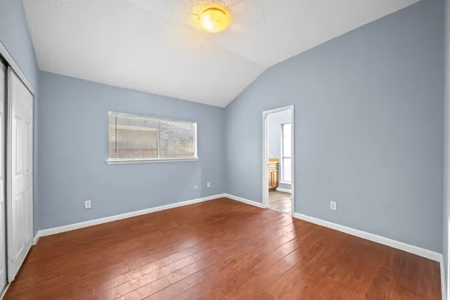 $1,800 | 11059 Landsbury Circle, Houston, TX 77099