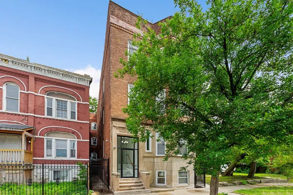 $225,000 | 140 West 66th Street, Unit 1F, Chicago, IL 60621