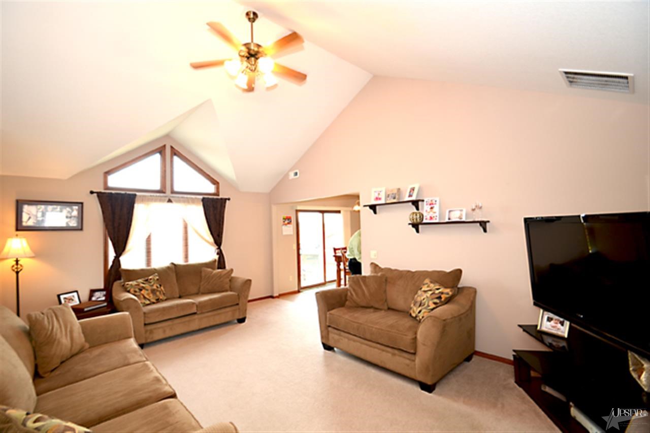 3226 Rivulet Run Fort Wayne, IN 46818 - Photo 12 of 20