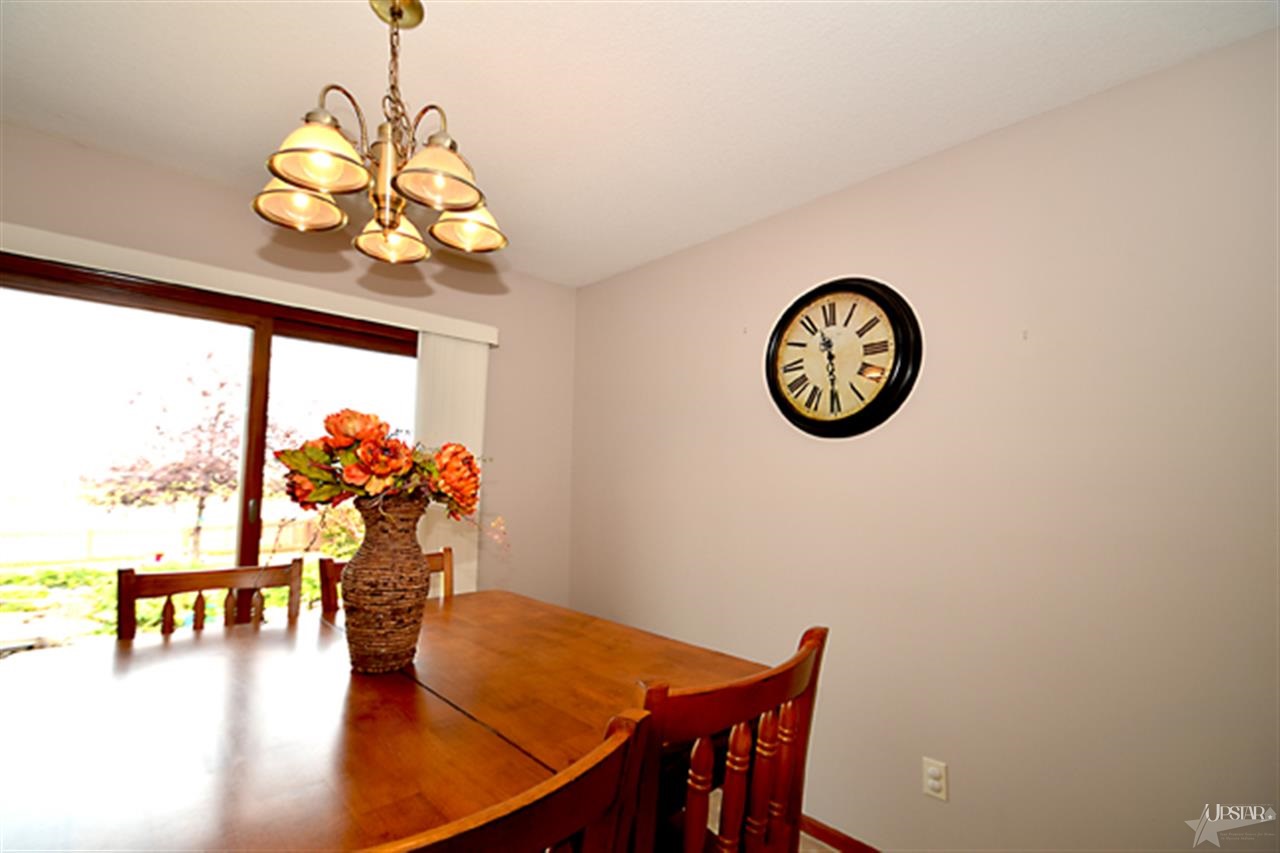 3226 Rivulet Run Fort Wayne, IN 46818 - Photo 9 of 20