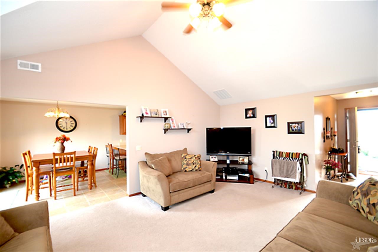 3226 Rivulet Run Fort Wayne, IN 46818 - Photo 10 of 20