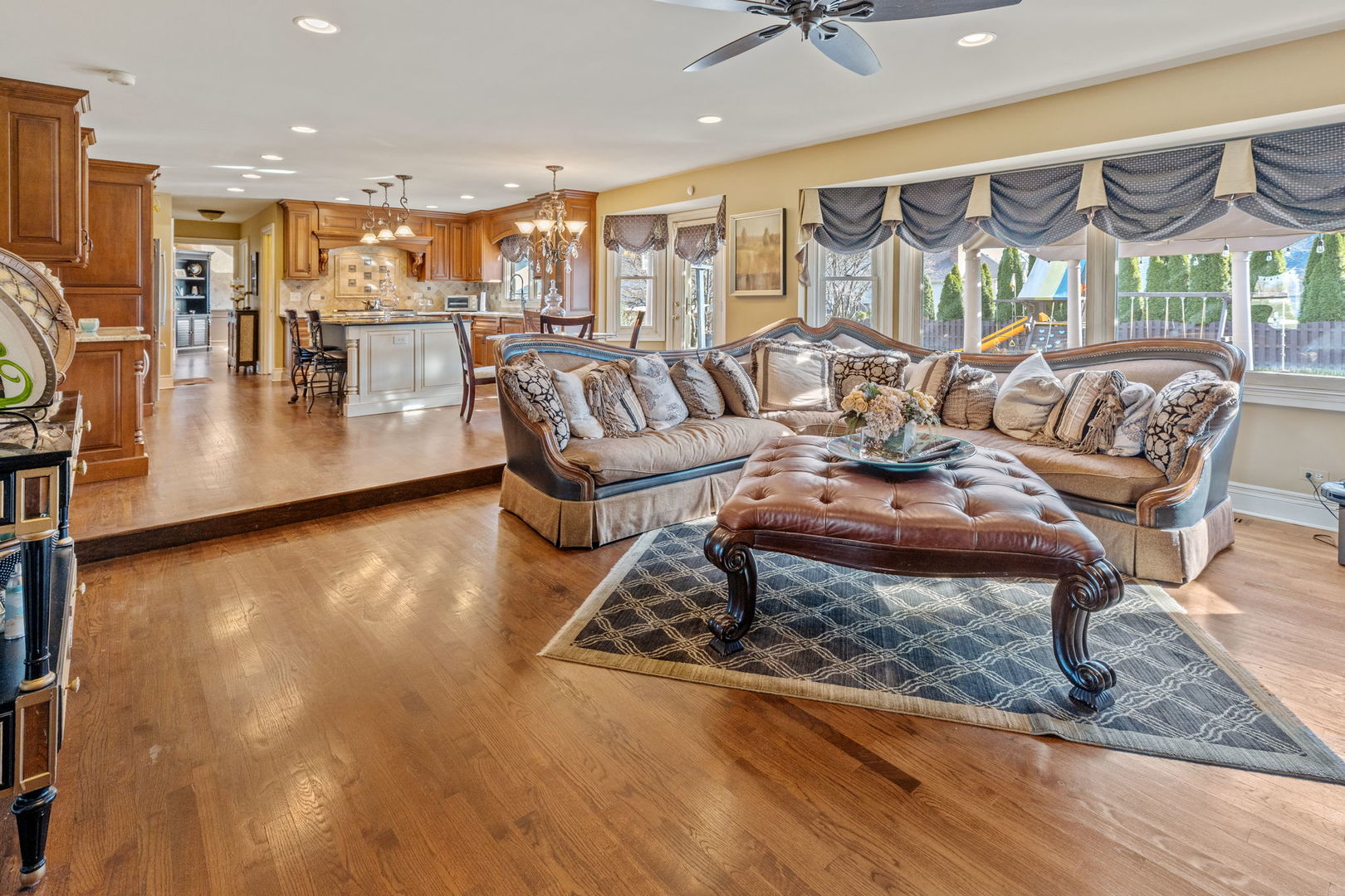 2328 High Meadow Road Naperville, IL 60564 - Photo 7 of 37