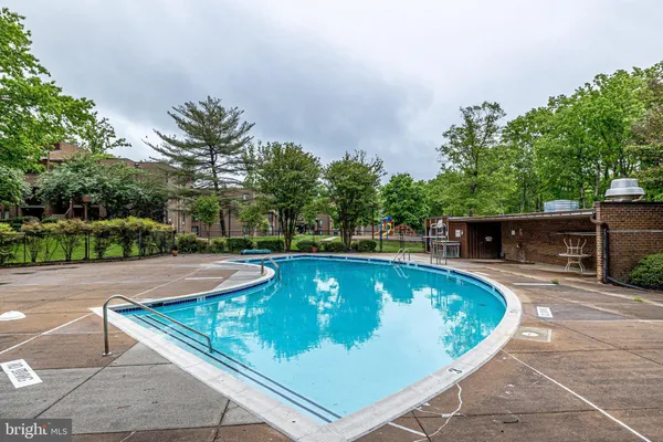 $265,000 | 11260 Chestnut Grove Square, Unit 139, Reston, VA 20190