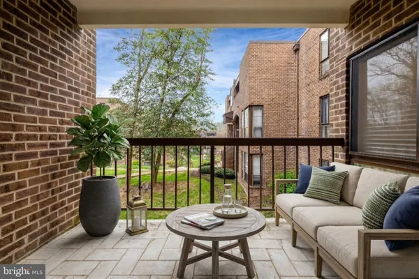 $250,000 | 11260 Chestnut Grove Square, Unit 139, Reston, VA 20190