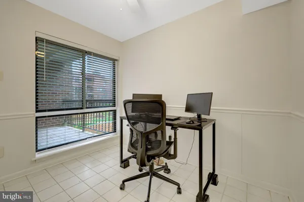 $250,000 | 11260 Chestnut Grove Square, Unit 139, Reston, VA 20190