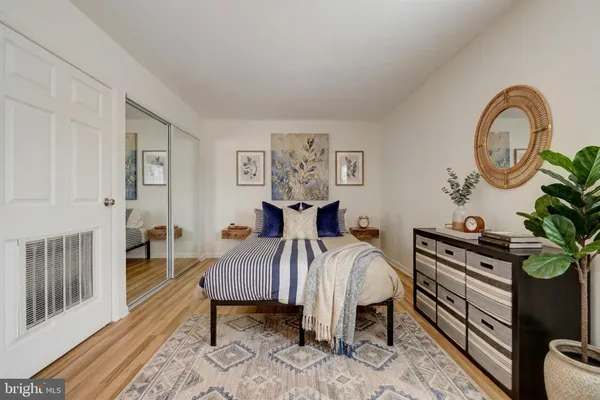 $265,000 | 11260 Chestnut Grove Square, Unit 139, Reston, VA 20190