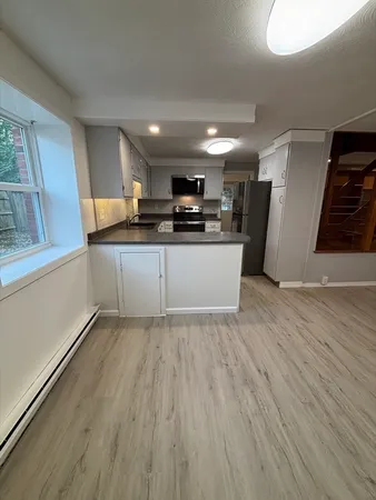 $3,100 | 97-99 Roffee Street, Unit 1, Barrington, RI 02806