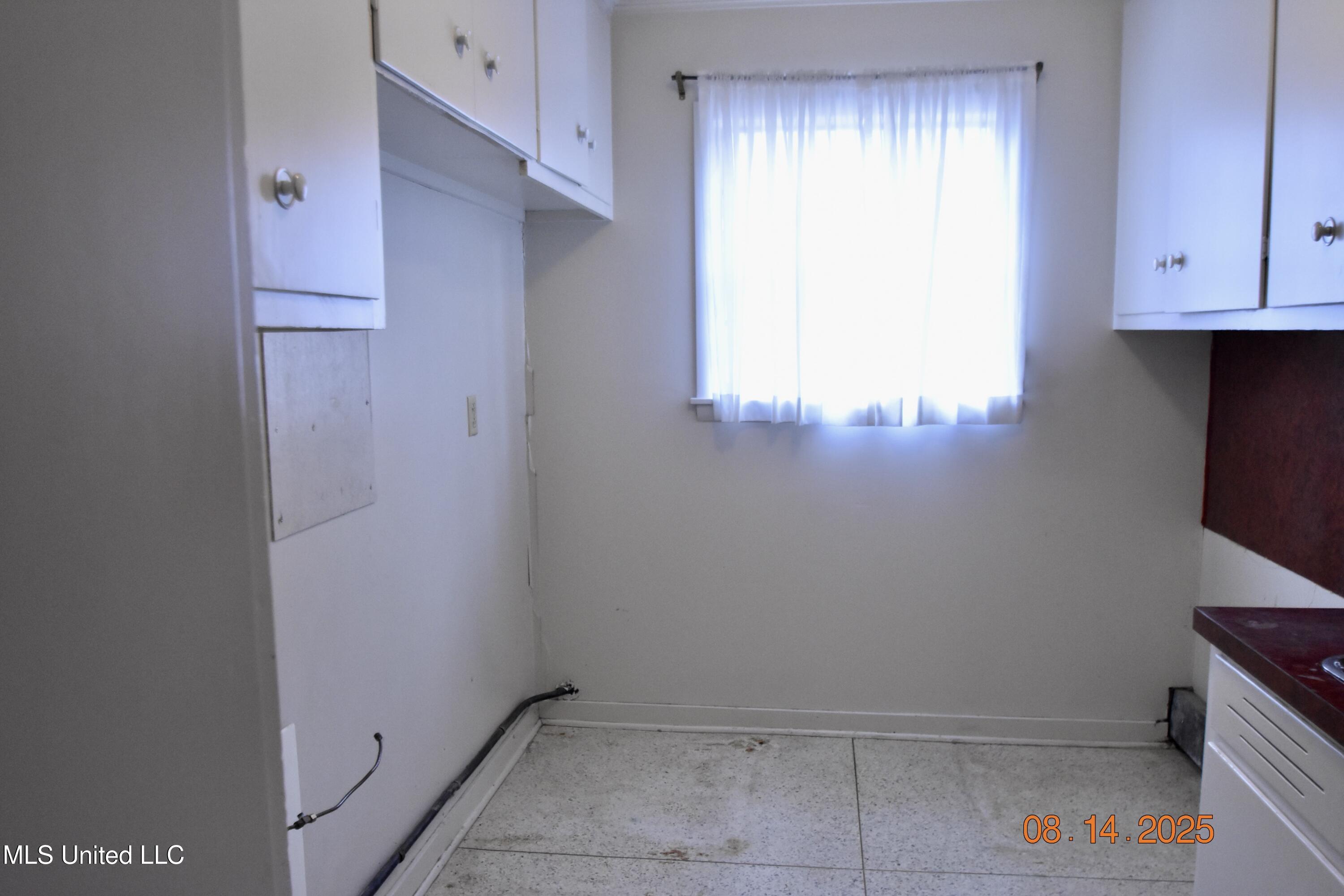 503 East Park Avenue Greenwood, MS 38930 - Photo 26 of 28 DSC_1339