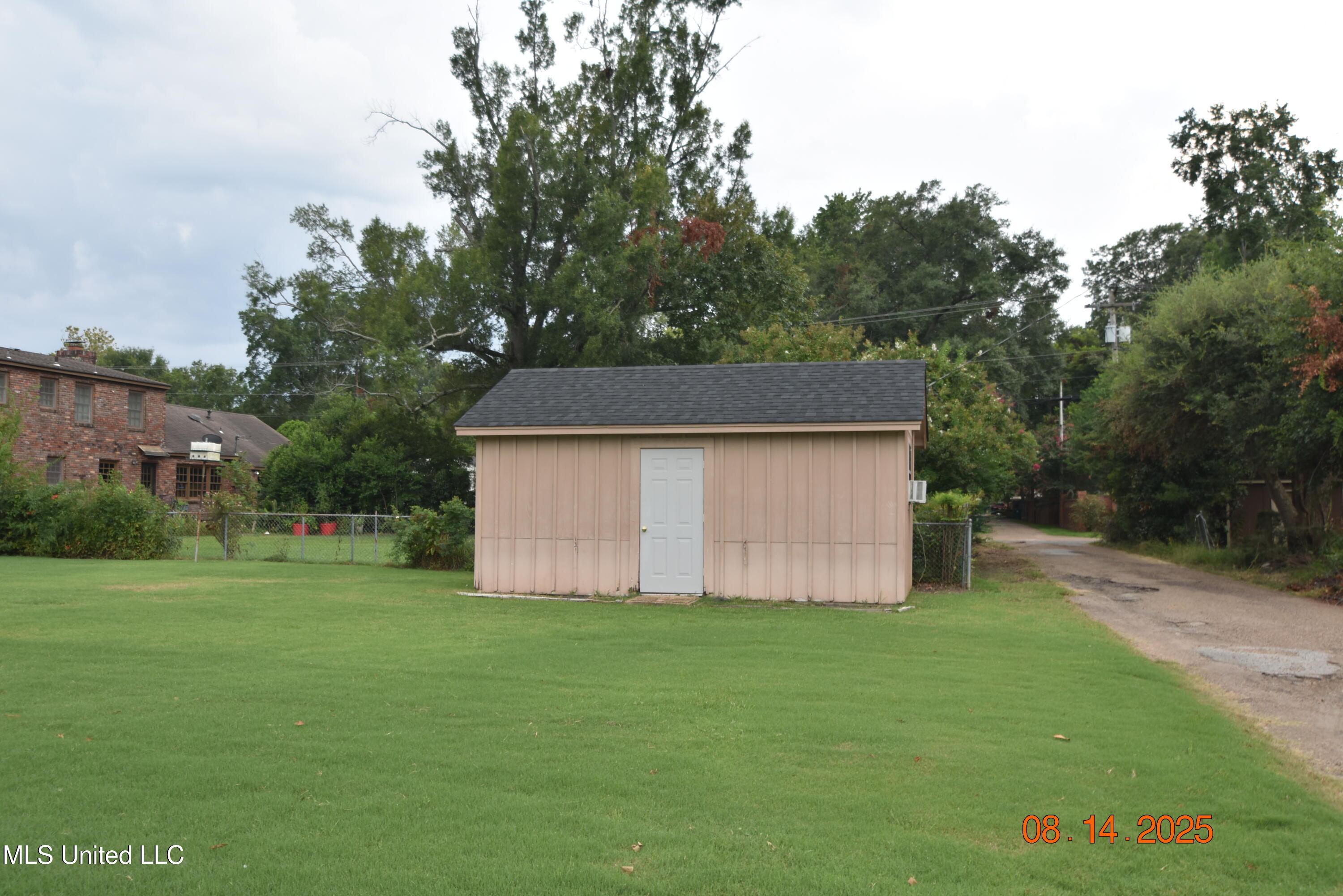 503 East Park Avenue Greenwood, MS 38930 - Photo 27 of 28 DSC_1335