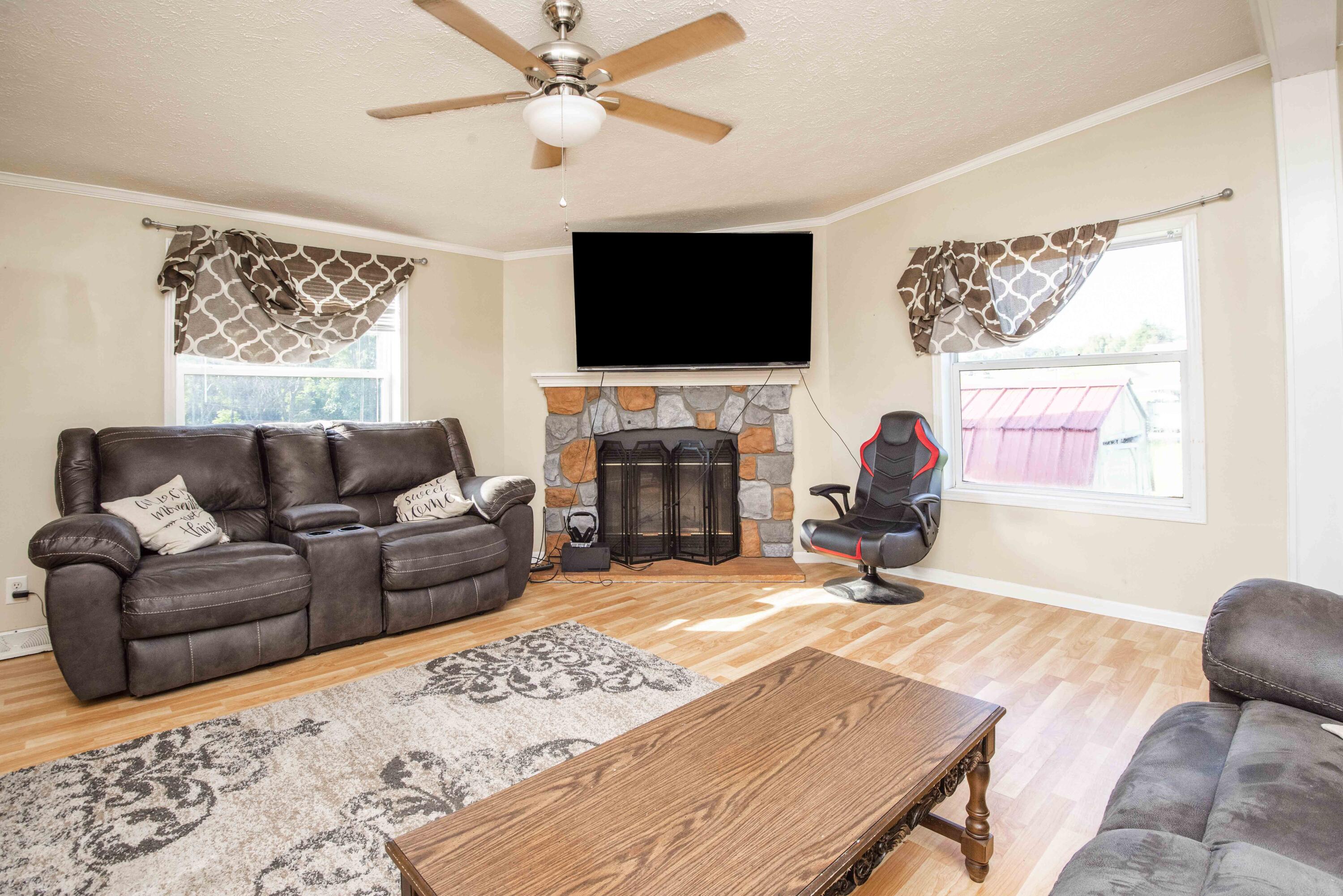 5836 Indian Ridge Road Rutledge, TN 37861 - Photo 19 of 35 living 3_1
