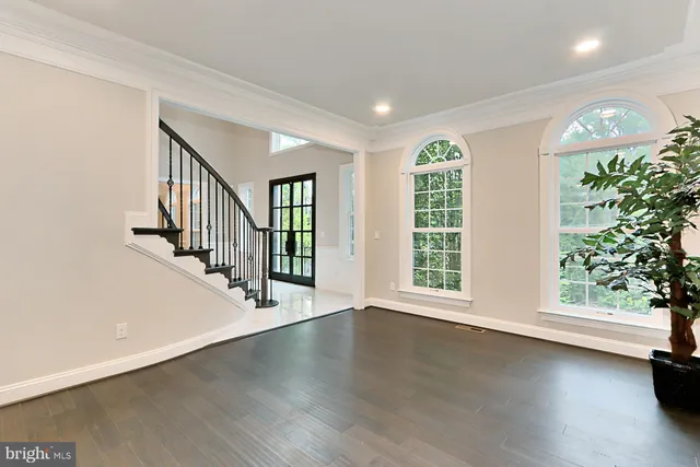 $7,000 | 6526 Dearborn Drive, Falls Church, VA 22044