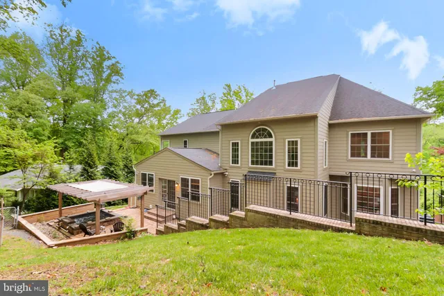 $7,000 | 6526 Dearborn Drive, Falls Church, VA 22044