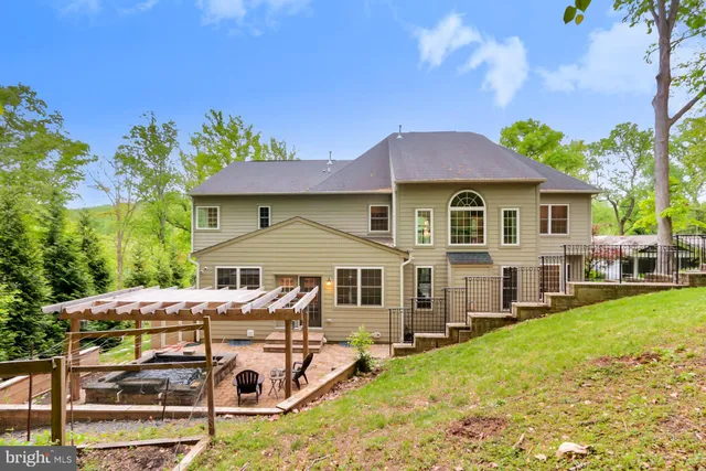 $7,000 | 6526 Dearborn Drive, Falls Church, VA 22044