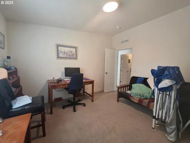 $285,000 | 18 South Appleman Road, Tygh Valley, OR 97063