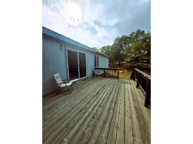 $285,000 | 18 South Appleman Road, Tygh Valley, OR 97063