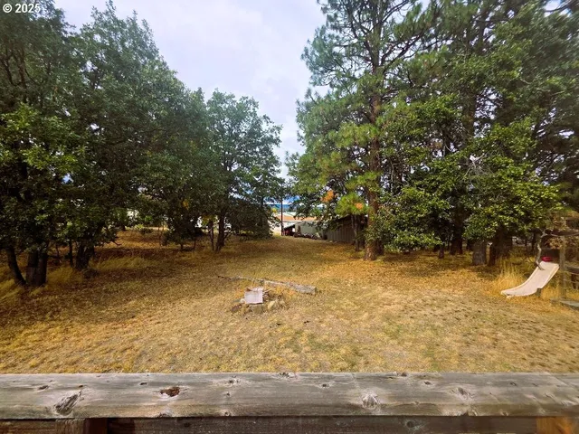$285,000 | 18 South Appleman Road, Tygh Valley, OR 97063